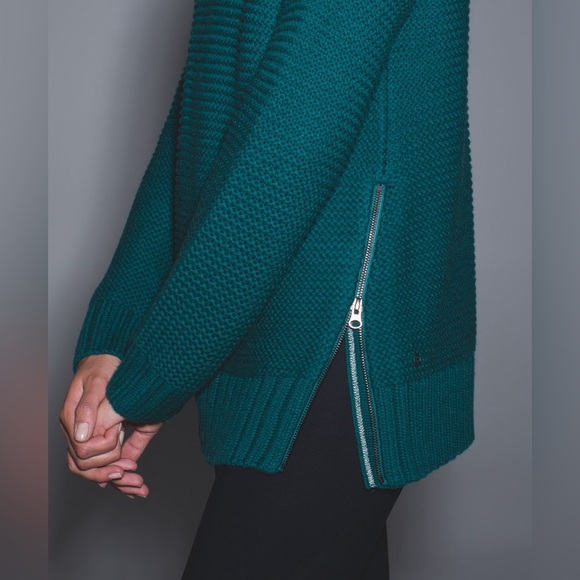 Lululemon Karma Kurmasana Sweater Forage Teal Medium 8 Chunky Merino Turtleneck - Picture 4 of 9
